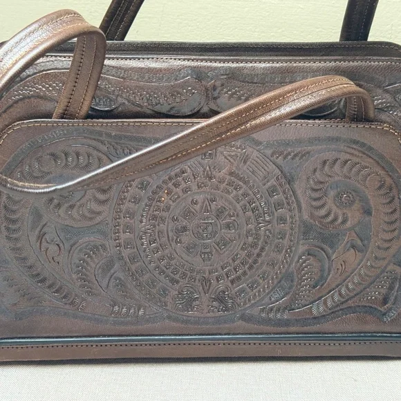 Vintage Mexican Tooled Leather Purse Mayan Calendar and Flowers - Picture 2 of 12